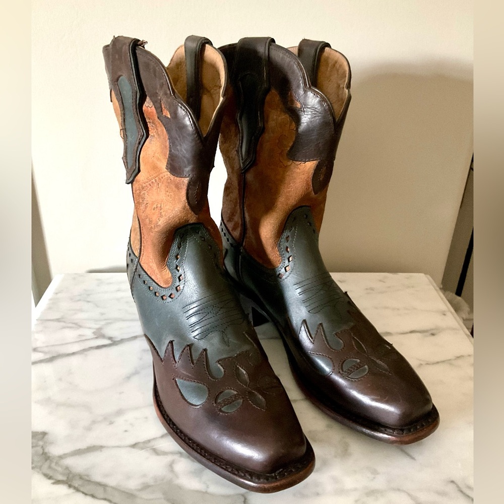 SONORA PAISLEY Western Leather Boots - Brown and Tan